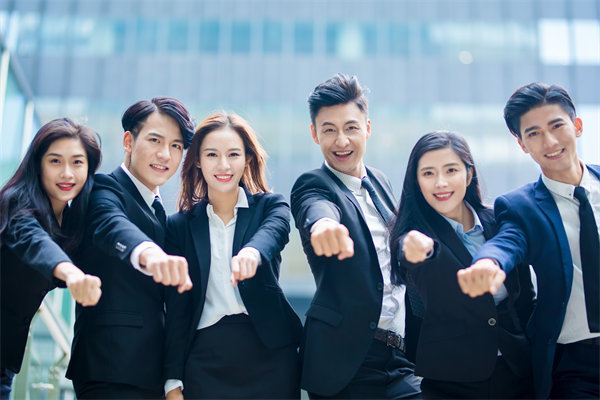 協(xié)同效應(yīng)：強化內(nèi)部溝通，打造高效協(xié)作團隊