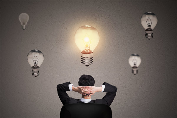 創(chuàng)新企業(yè)管理思維，激發(fā)員工潛能，推動(dòng)企業(yè)騰飛