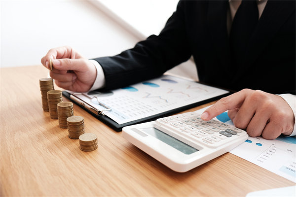 國(guó)際化企業(yè)如何跨地域制定公平合理的薪酬標(biāo)準(zhǔn)？