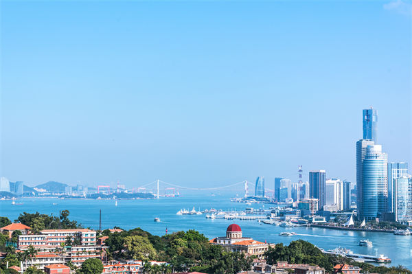 廈門營銷咨詢公司如何為企業(yè)定制精準(zhǔn)營銷策略？