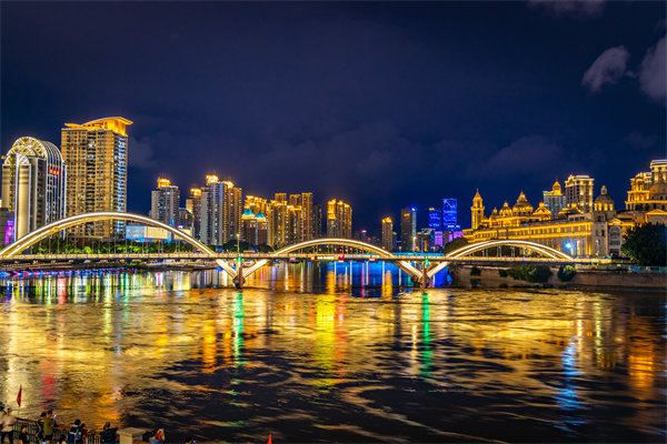 企業(yè)如何借助福州咨詢公司提升員工績效與團(tuán)隊效能？