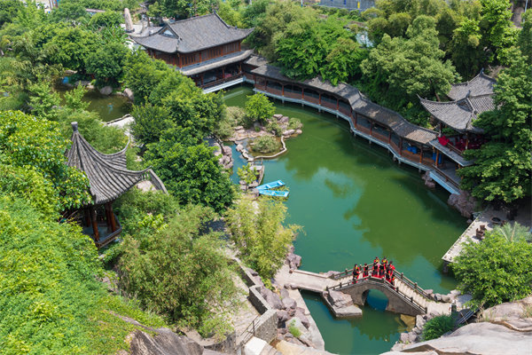 溫州戰(zhàn)略咨詢公司可以提供哪些有效的商業(yè)模式創(chuàng)新方案？